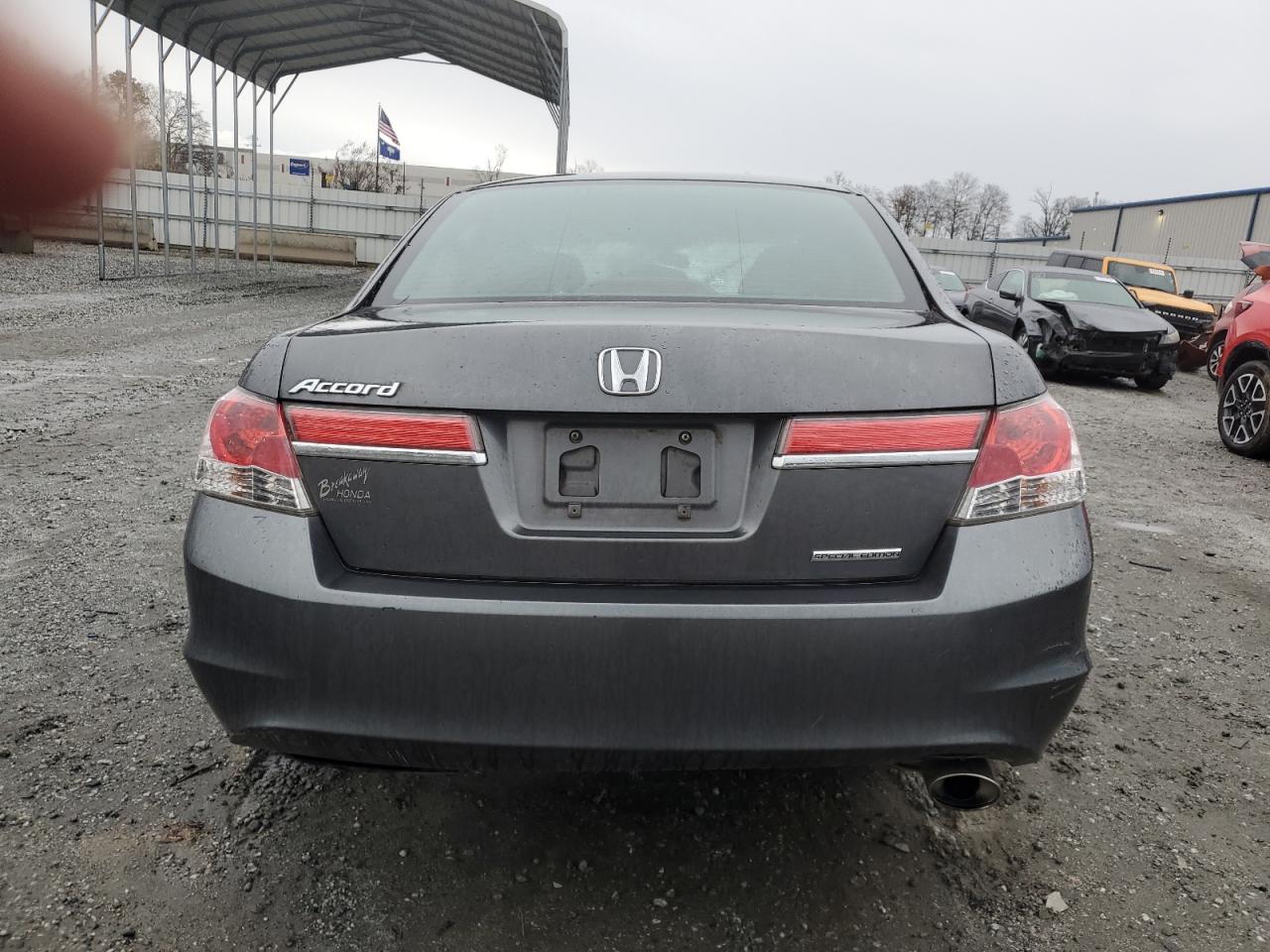 Photo 5 VIN: 1HGCP2F68CA235049 - HONDA ACCORD 