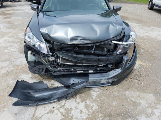 Photo 8 VIN: 1HGCP2F69BA017443 - HONDA ACCORD SE 