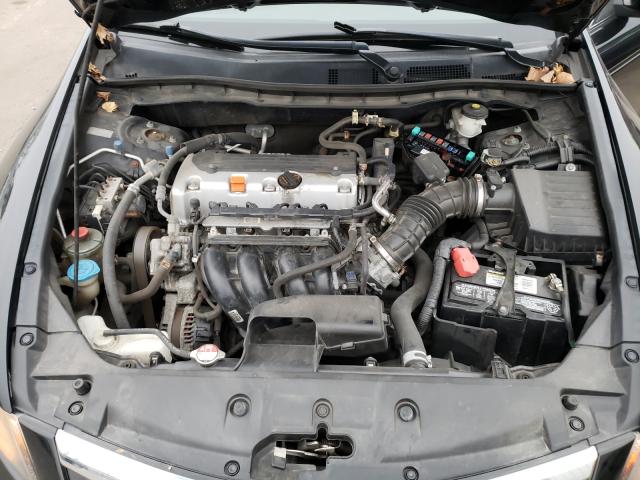 Photo 6 VIN: 1HGCP2F69BA023744 - HONDA ACCORD SE 