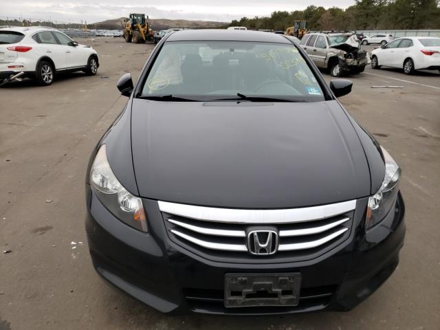 Photo 8 VIN: 1HGCP2F69BA023744 - HONDA ACCORD SE 