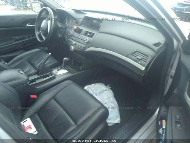 Photo 4 VIN: 1HGCP2F69BA090358 - HONDA ACCORD SDN 