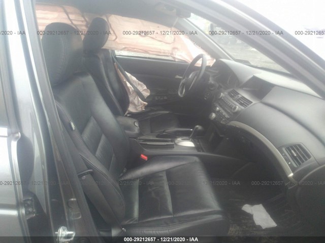 Photo 4 VIN: 1HGCP2F69BA102072 - HONDA ACCORD SDN 