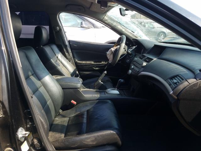 Photo 4 VIN: 1HGCP2F69BA117901 - HONDA ACCORD SE 