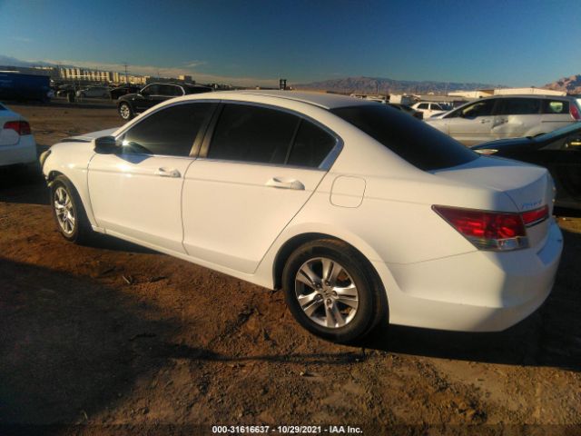 Photo 2 VIN: 1HGCP2F69BA146802 - HONDA ACCORD SDN 