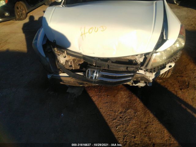 Photo 9 VIN: 1HGCP2F69BA146802 - HONDA ACCORD SDN 