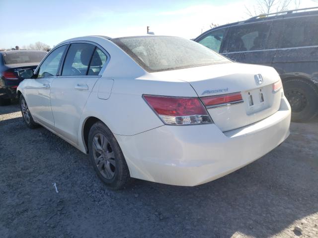 Photo 2 VIN: 1HGCP2F69BA804506 - HONDA ACCORD SE 