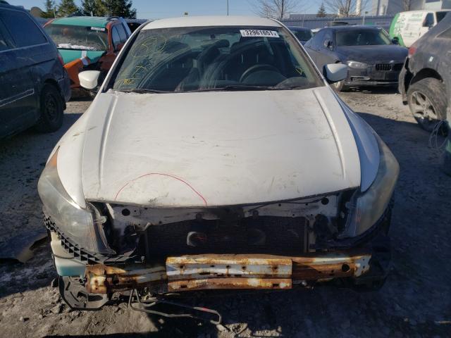 Photo 8 VIN: 1HGCP2F69BA804506 - HONDA ACCORD SE 