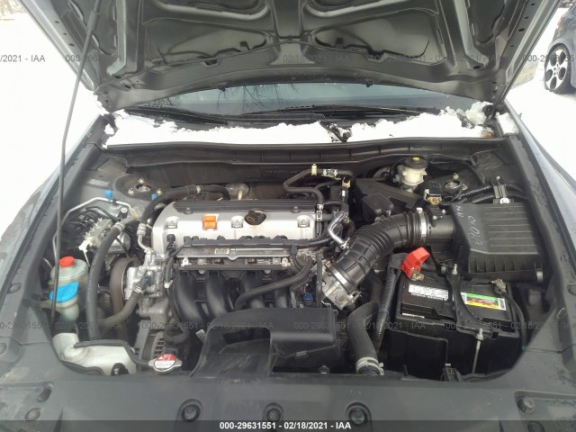 Photo 9 VIN: 1HGCP2F69CA003737 - HONDA ACCORD SDN 