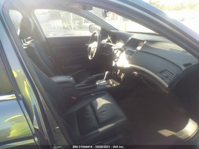 Photo 4 VIN: 1HGCP2F69CA083590 - HONDA ACCORD SDN 