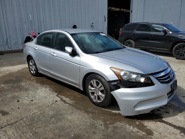 Photo 3 VIN: 1HGCP2F69CA158384 - HONDA ACCORD 