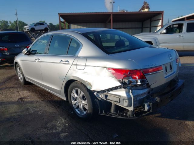 Photo 2 VIN: 1HGCP2F69CA173256 - HONDA ACCORD 