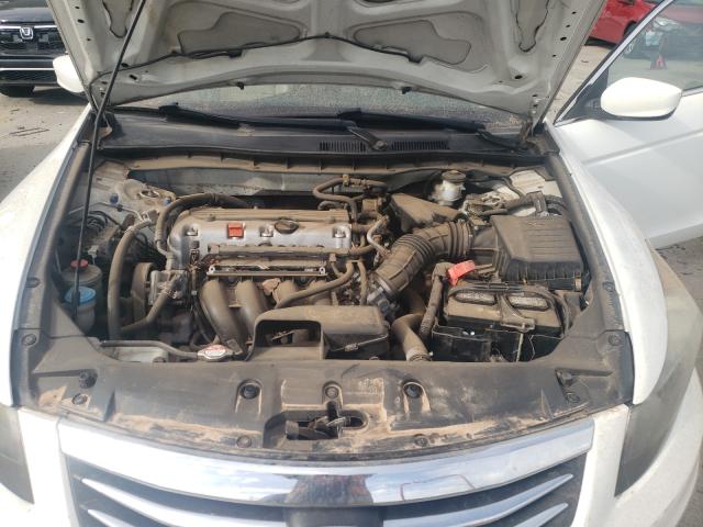 Photo 6 VIN: 1HGCP2F69CA174391 - HONDA ACCORD SE 