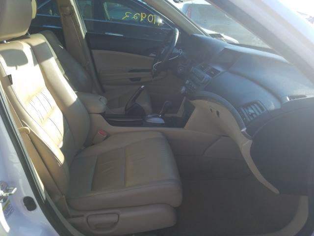 Photo 4 VIN: 1HGCP2F69CA179560 - HONDA ACCORD SE 