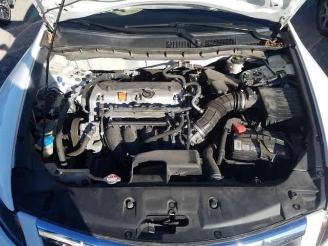 Photo 6 VIN: 1HGCP2F69CA179560 - HONDA ACCORD SE 