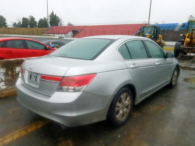 Photo 3 VIN: 1HGCP2F69CA207096 - HONDA ACCORD SE 