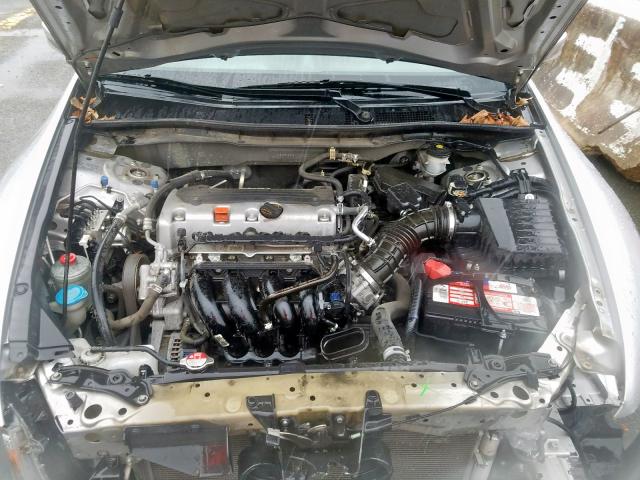 Photo 6 VIN: 1HGCP2F69CA207096 - HONDA ACCORD SE 