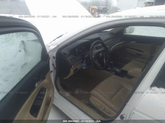 Photo 4 VIN: 1HGCP2F69CA230023 - HONDA ACCORD SDN 