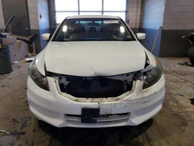 Photo 4 VIN: 1HGCP2F69CA231737 - HONDA ACCORD 