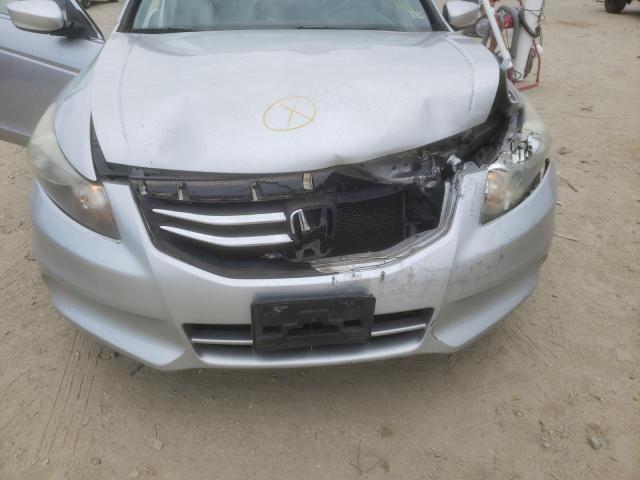 Photo 8 VIN: 1HGCP2F69CA245881 - HONDA ACCORD SE 