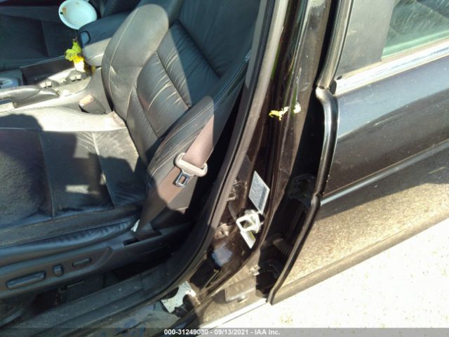 Photo 5 VIN: 1HGCP2F6XBA043128 - HONDA ACCORD SDN 