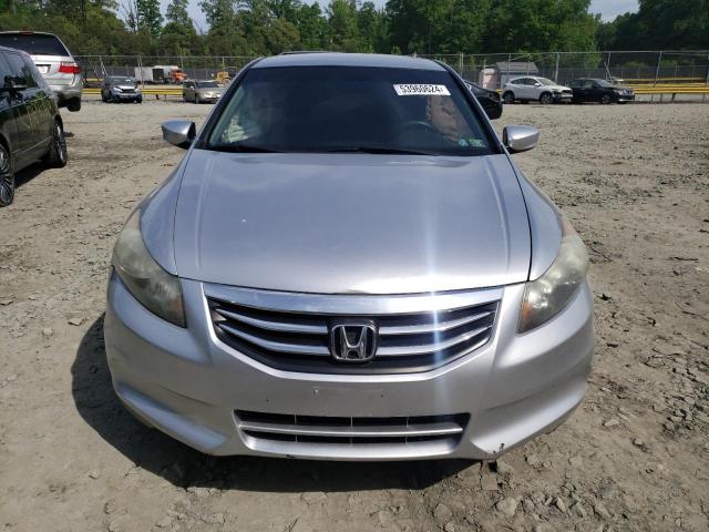 Photo 4 VIN: 1HGCP2F6XBA050550 - HONDA ACCORD 