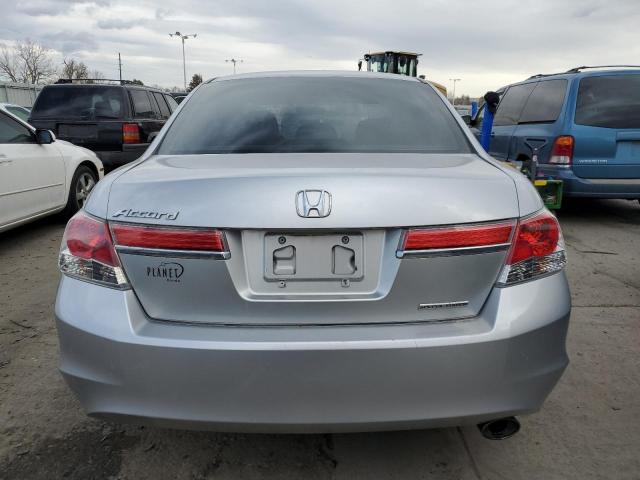 Photo 5 VIN: 1HGCP2F6XBA062634 - HONDA ACCORD SE 