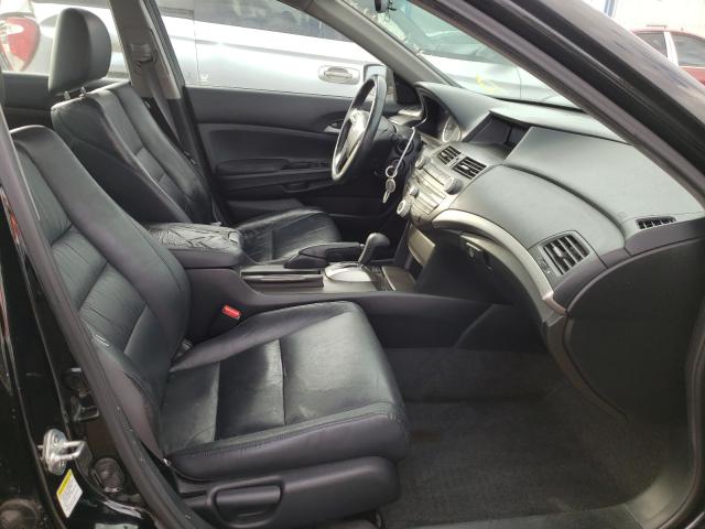 Photo 4 VIN: 1HGCP2F6XBA093012 - HONDA ACCORD SE 