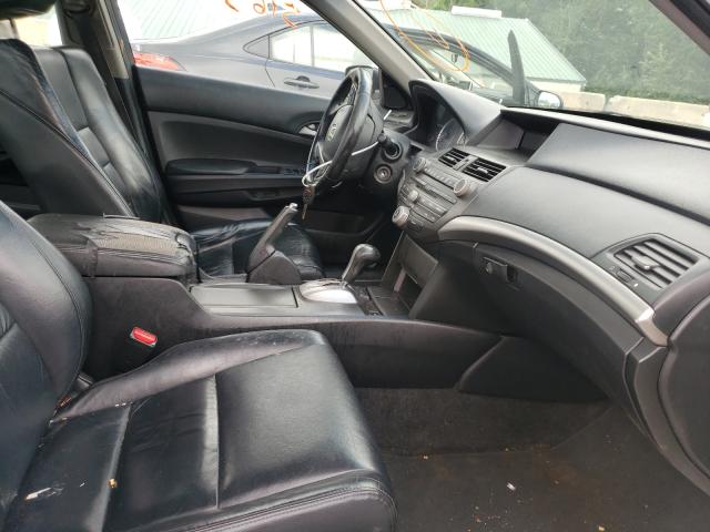 Photo 4 VIN: 1HGCP2F6XBA097321 - HONDA ACCORD SE 