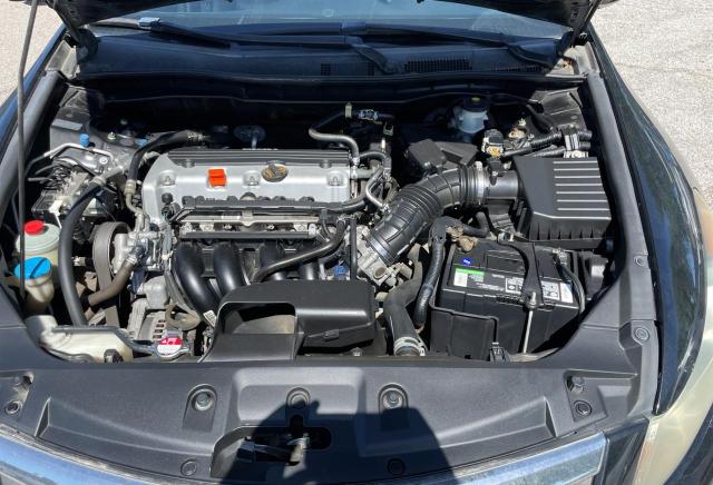 Photo 6 VIN: 1HGCP2F6XBA112044 - HONDA ACCORD 