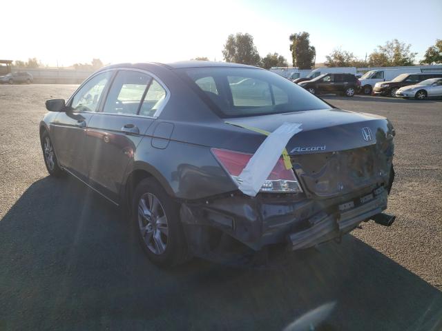 Photo 2 VIN: 1HGCP2F6XBA125585 - HONDA ACCORD SE 