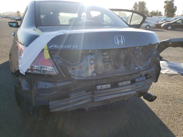 Photo 8 VIN: 1HGCP2F6XBA125585 - HONDA ACCORD SE 