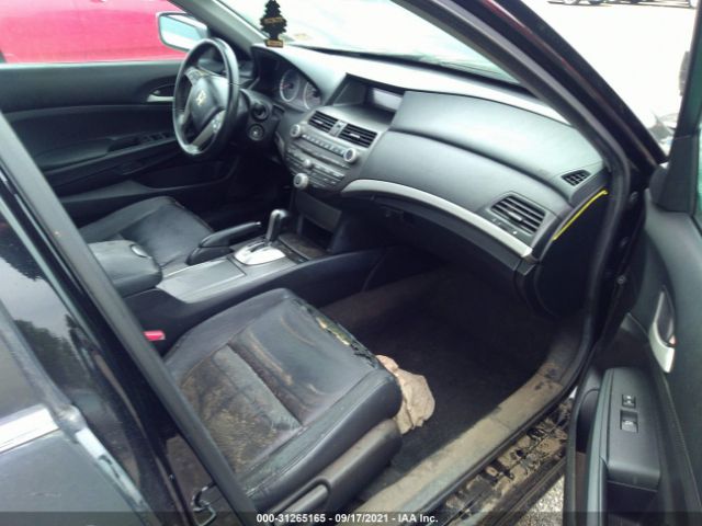 Photo 4 VIN: 1HGCP2F6XBA145917 - HONDA ACCORD SDN 