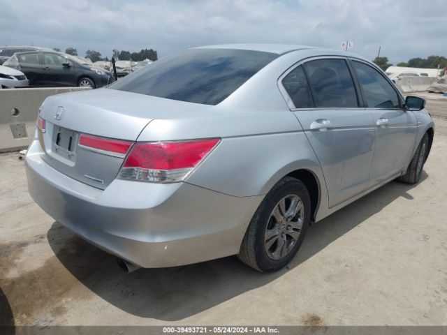 Photo 3 VIN: 1HGCP2F6XBA150549 - HONDA ACCORD 