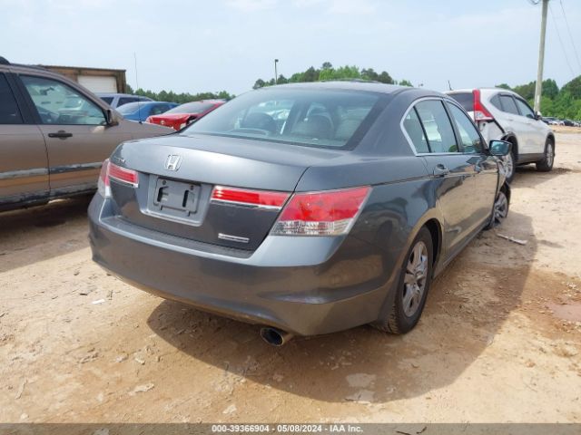 Photo 3 VIN: 1HGCP2F6XCA017856 - HONDA ACCORD 