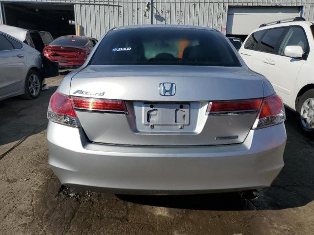 Photo 5 VIN: 1HGCP2F6XCA026329 - HONDA ACCORD SE 