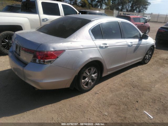 Photo 3 VIN: 1HGCP2F6XCA028615 - HONDA ACCORD SDN 