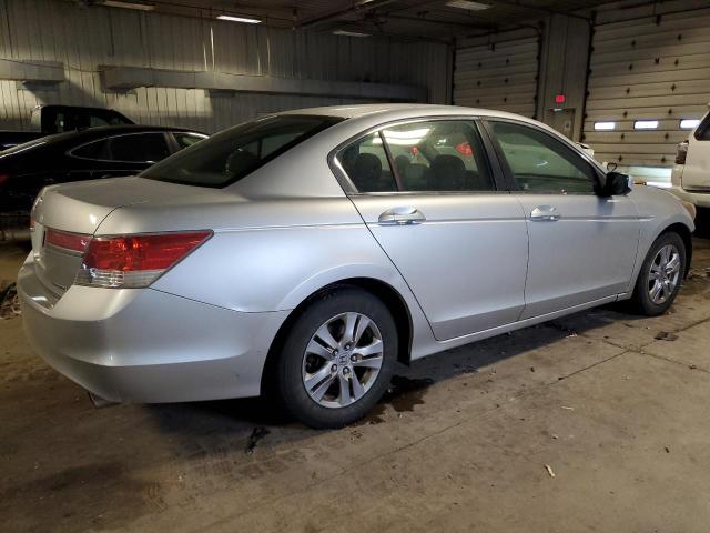 Photo 2 VIN: 1HGCP2F6XCA044832 - HONDA ACCORD 