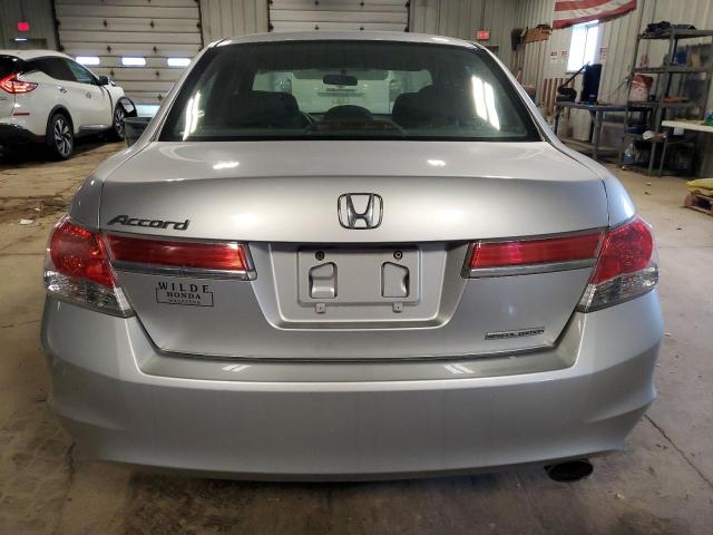 Photo 5 VIN: 1HGCP2F6XCA044832 - HONDA ACCORD 