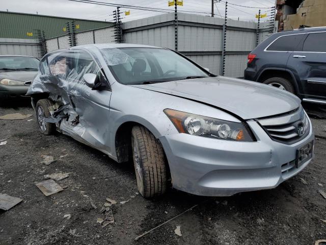 Photo 3 VIN: 1HGCP2F6XCA079757 - HONDA ACCORD 