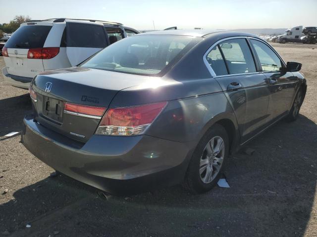 Photo 3 VIN: 1HGCP2F6XCA084487 - HONDA ACCORD SE 