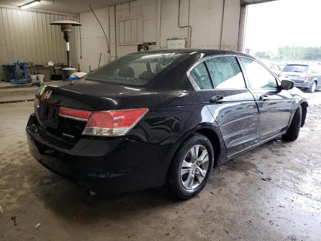 Photo 2 VIN: 1HGCP2F6XCA087180 - HONDA ACCORD 