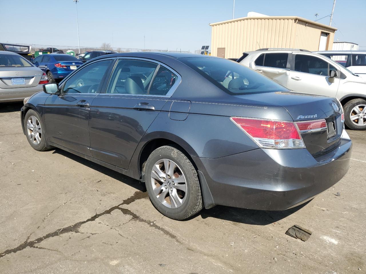 Photo 1 VIN: 1HGCP2F6XCA096977 - HONDA ACCORD 