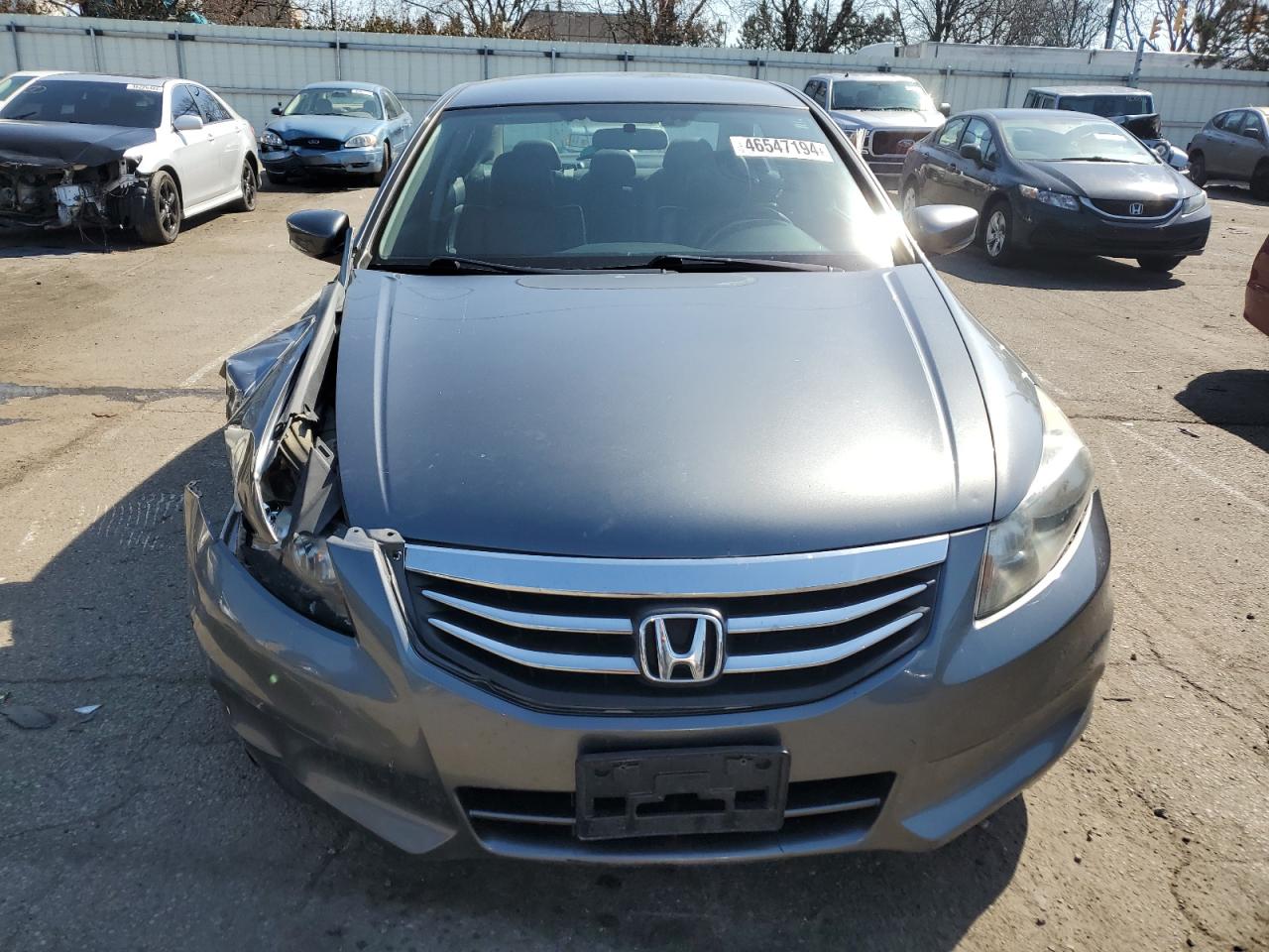 Photo 4 VIN: 1HGCP2F6XCA096977 - HONDA ACCORD 