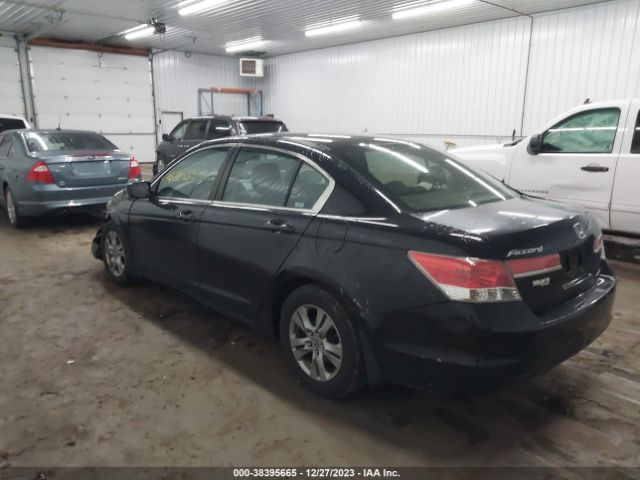 Photo 2 VIN: 1HGCP2F6XCA097126 - HONDA ACCORD 