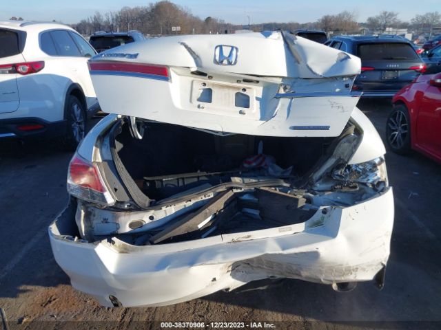 Photo 5 VIN: 1HGCP2F6XCA133669 - HONDA ACCORD 