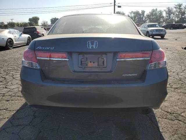 Photo 5 VIN: 1HGCP2F6XCA218253 - HONDA ACCORD 