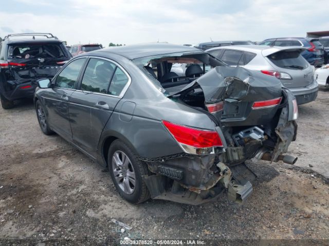 Photo 2 VIN: 1HGCP2F6XCA235067 - HONDA ACCORD SDN 