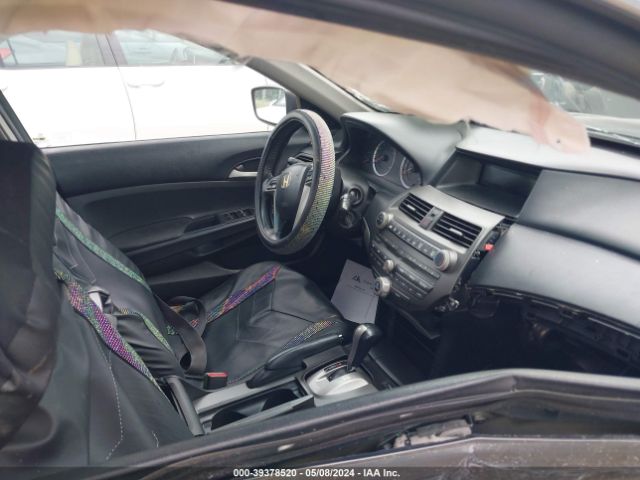 Photo 4 VIN: 1HGCP2F6XCA235067 - HONDA ACCORD SDN 