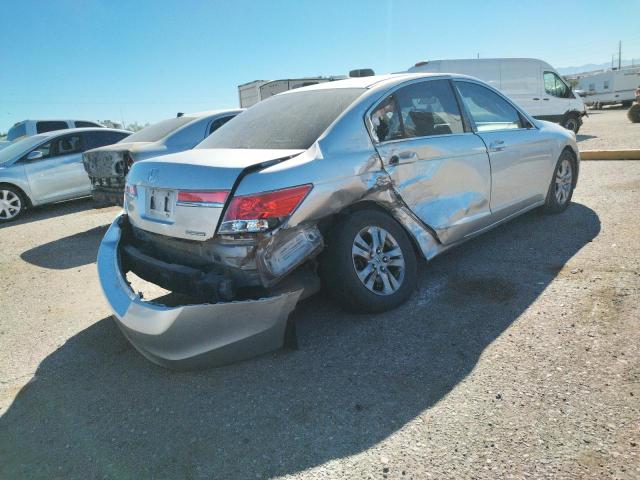 Photo 3 VIN: 1HGCP2F6XCA238762 - HONDA ACCORD SE 