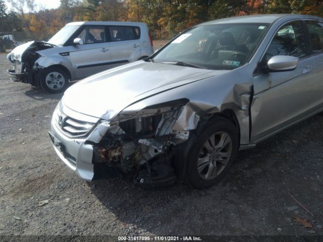 Photo 5 VIN: 1HGCP2F6XCA241886 - HONDA ACCORD SDN 